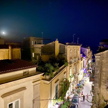 Elegante Appartamento In Palazzo Storico Ortigia Syracuse Exterior photo