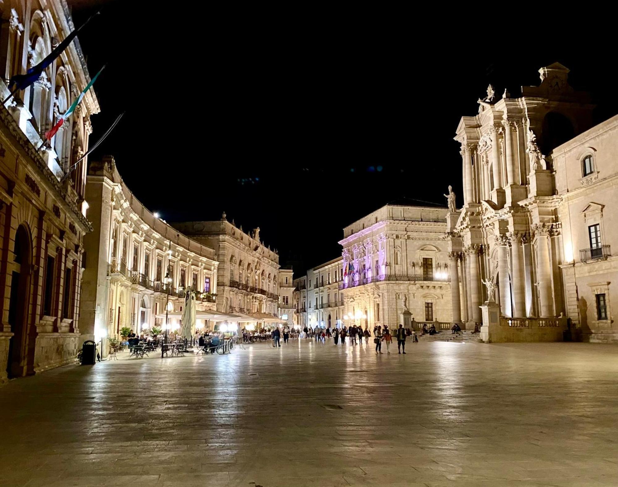 Elegante Appartamento In Palazzo Storico Ortigia Syracuse Exterior photo
